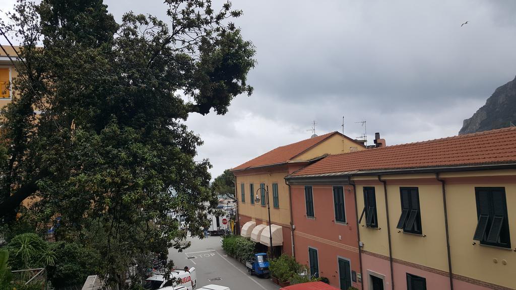 Hotel Raggi Di Sole Monterosso al Mare Exterior foto